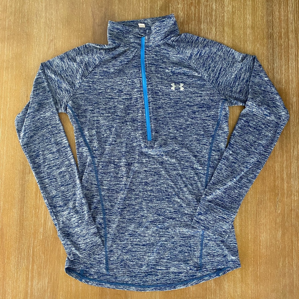 UNDER ARMOUR - Navy 1/2 zip long sleeve - Small